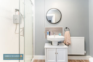 En-Suite- click for photo gallery